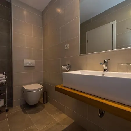 Spacious Three-bedroom Balun With Pool Вилла *