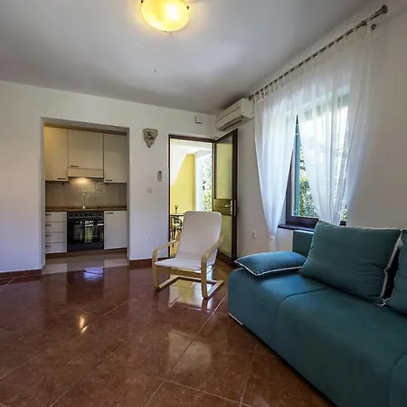 Вилла Spacious Three-bedroom Balun With Pool